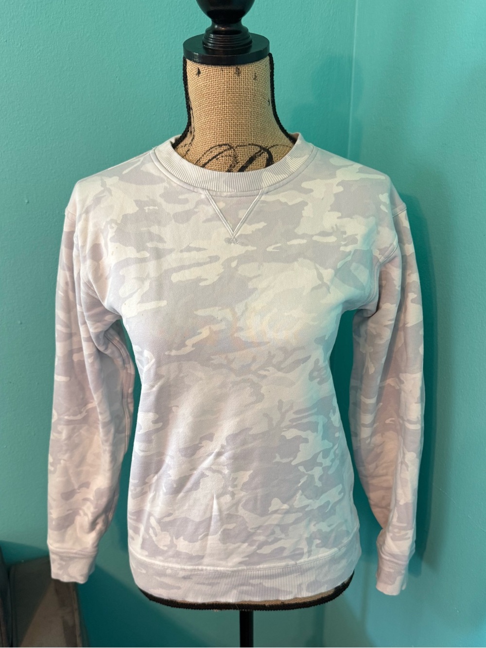 EUC Lululemon Perfectly Oversized Crew Sweatshirt Multi Pattern Size 2